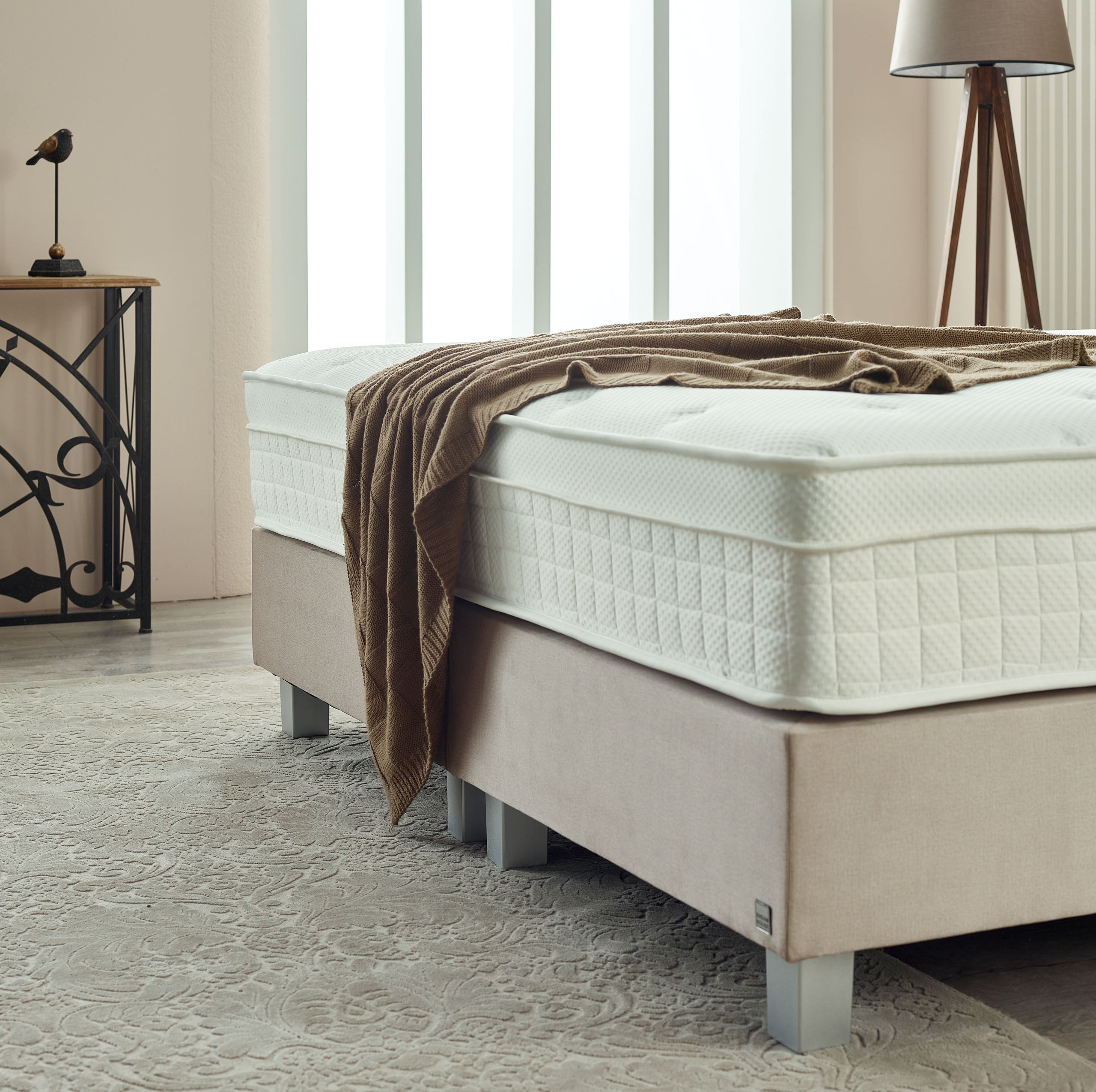 Boxspring - LaVida Beige - Complete set - Luxe 5-zone matras 500 pockets/m² met ingebouwde topper